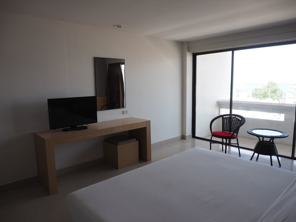 Welcome Plaza Hotel Pattaya Bagian luar foto