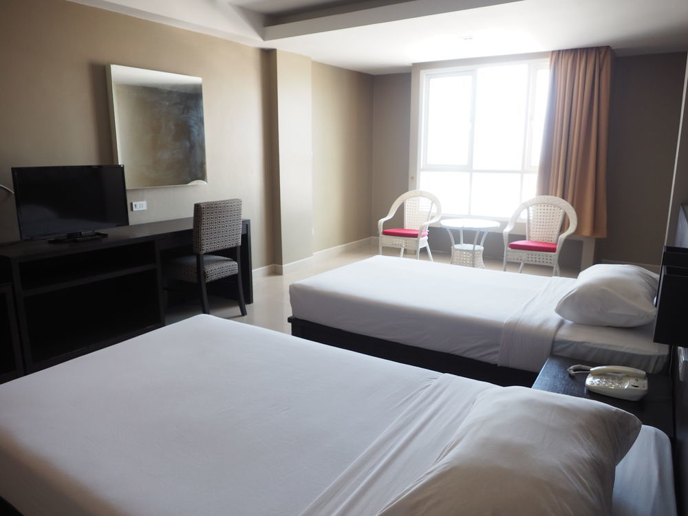 Welcome Plaza Hotel Pattaya Bagian luar foto