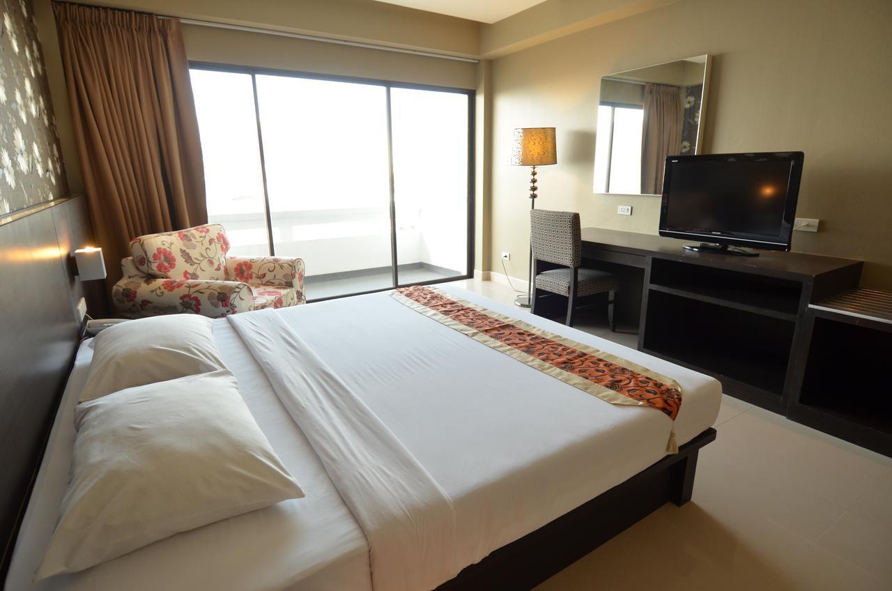 Welcome Plaza Hotel Pattaya Bagian luar foto