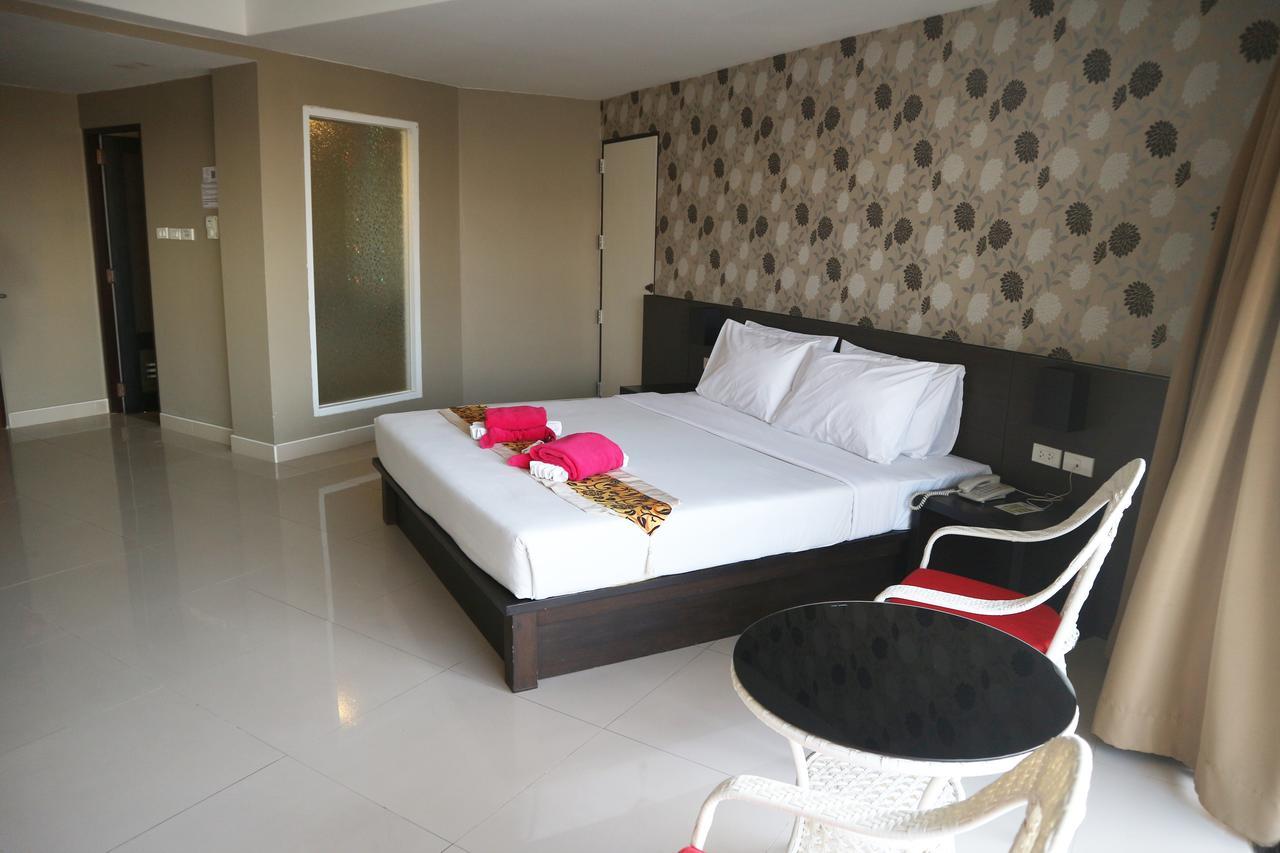 Welcome Plaza Hotel Pattaya Bagian luar foto